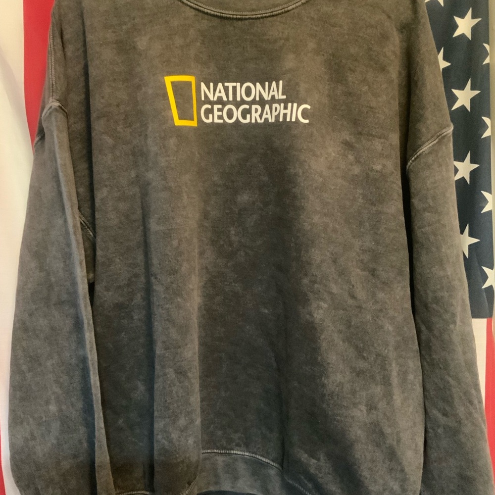 National Geographic Charcoal Crewneck Sweater